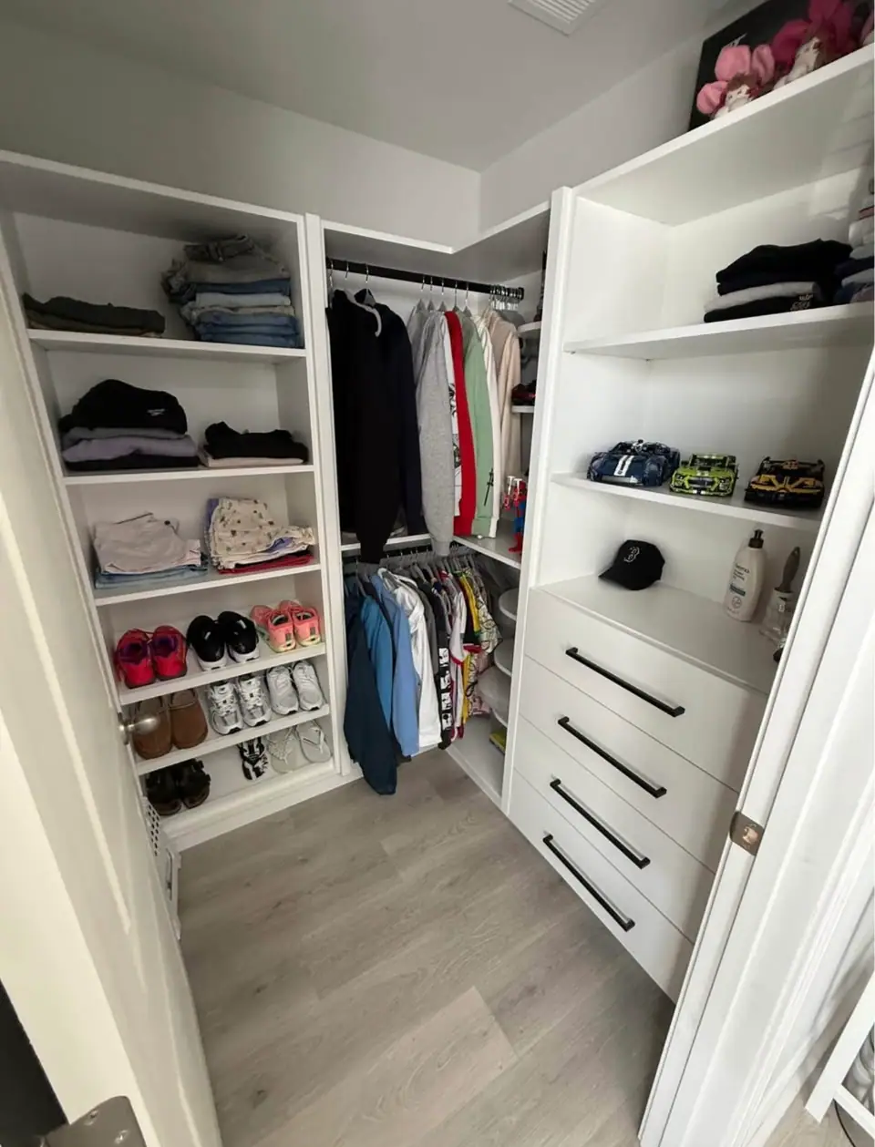 Closet remodel by Home Identity