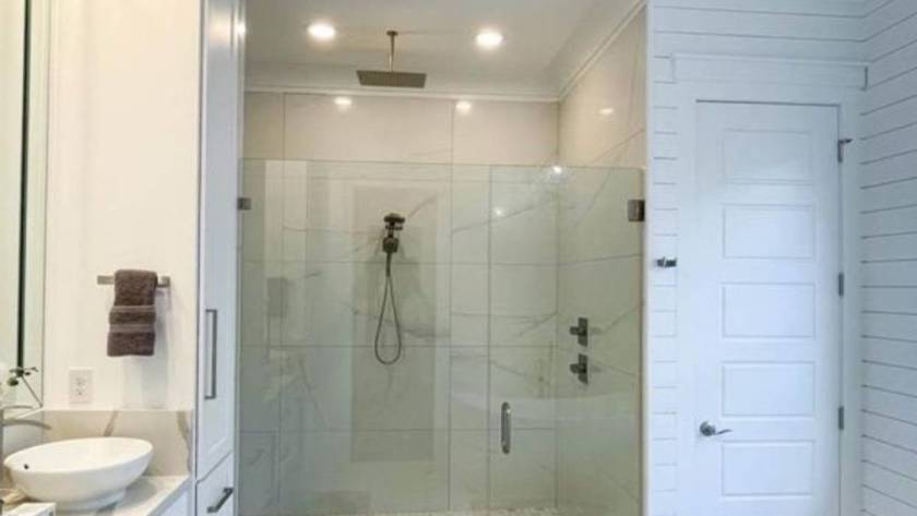 Bathroom 01