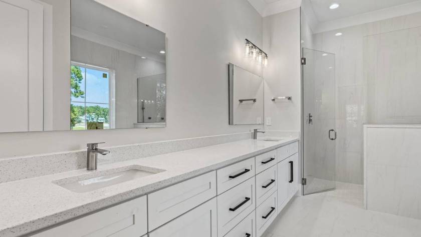 Bathroom 02