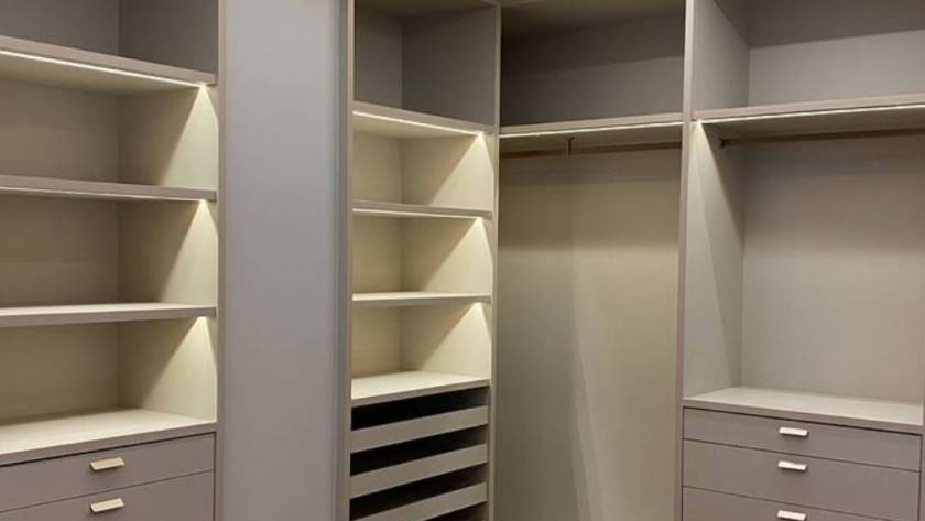 Closet 01