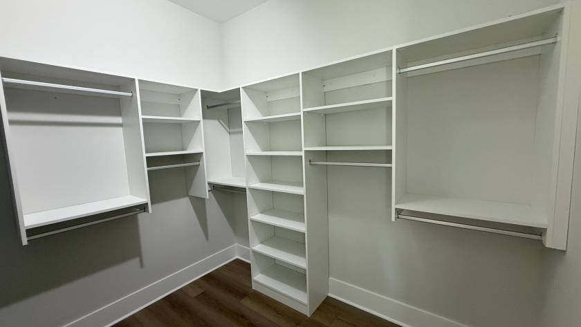 Closet 10